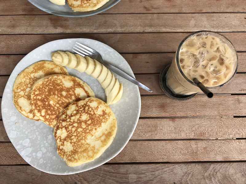 Breakfast at Samatha Bed Breakfast